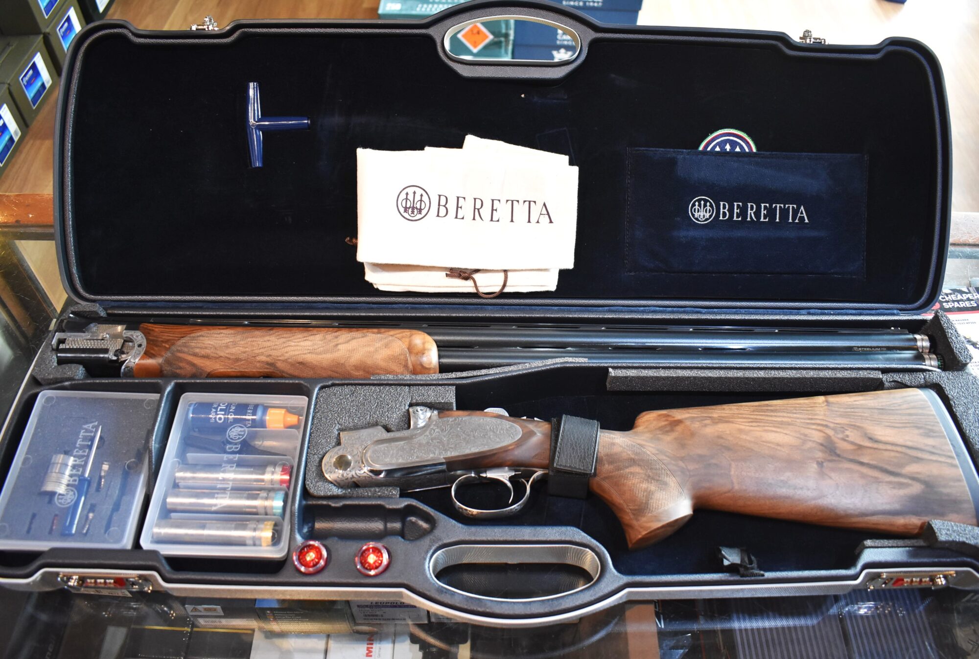 BERETTA DT11 EELL 12G SPORTER 30" BARRELS - Image 2